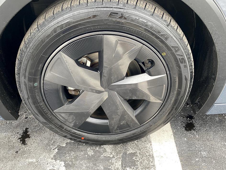 Used 2023 Toyota Prius LE image 8