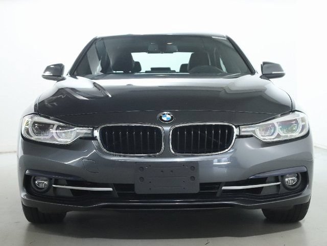 Used 2018 BMW 330i xDrive Sedan w/ Premium Package AWD/4WD image 6