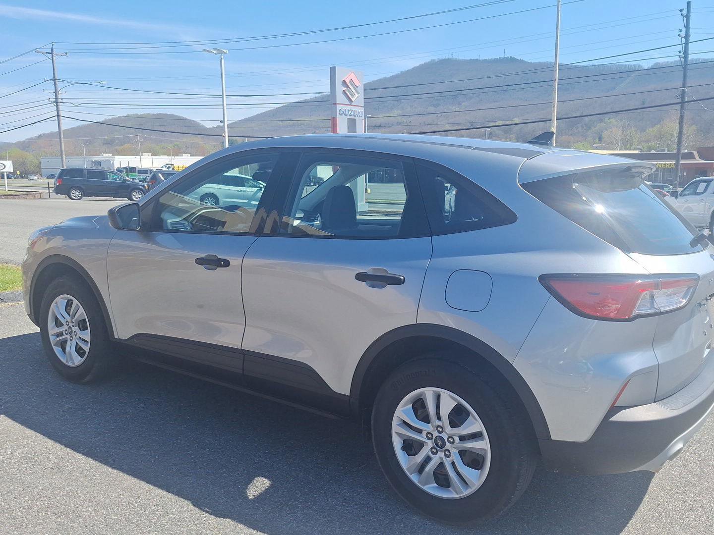 Used 2022 Ford Escape S image 5