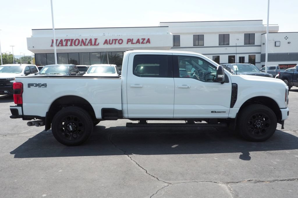 Used 2025 Ford F350 Lariat w/ Black Appearance Package AWD/4WD image 8
