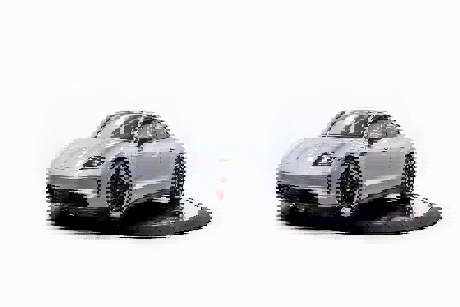 Certified 2025 Porsche Taycan 4S image 1