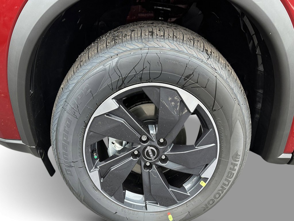 Certified 2026 Nissan Rogue SV w/ SV Premium Package AWD/4WD image 9
