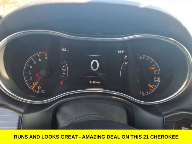 Used 2021 Jeep Grand Cherokee Laredo X image 17