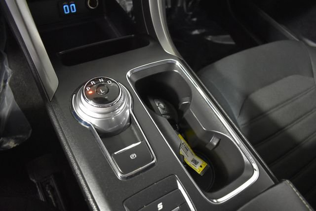 Used 2020 Ford Fusion SE FWD image 26