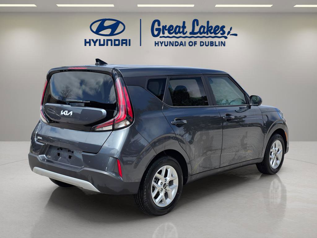 Used 2025 Kia Soul LX FWD image 5