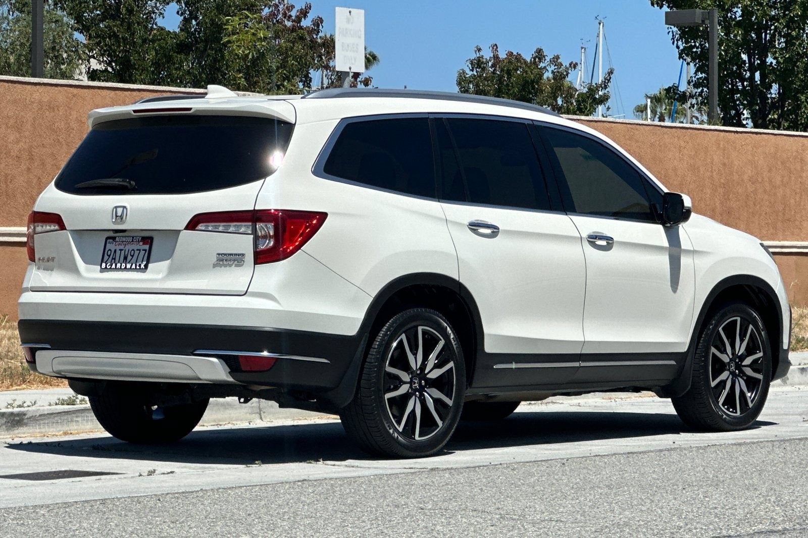 Used 2019 Honda Pilot Touring image 4