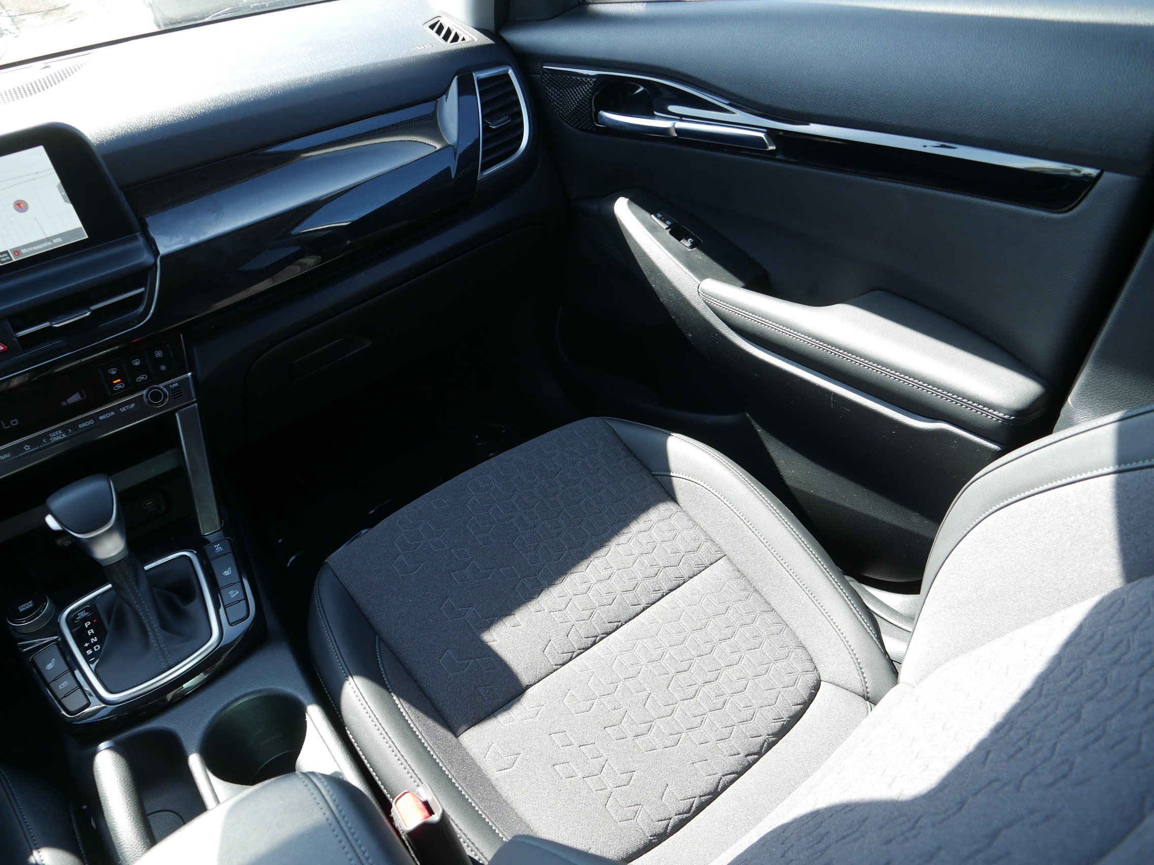 Certified 2024 Kia Seltos X-Line image 11