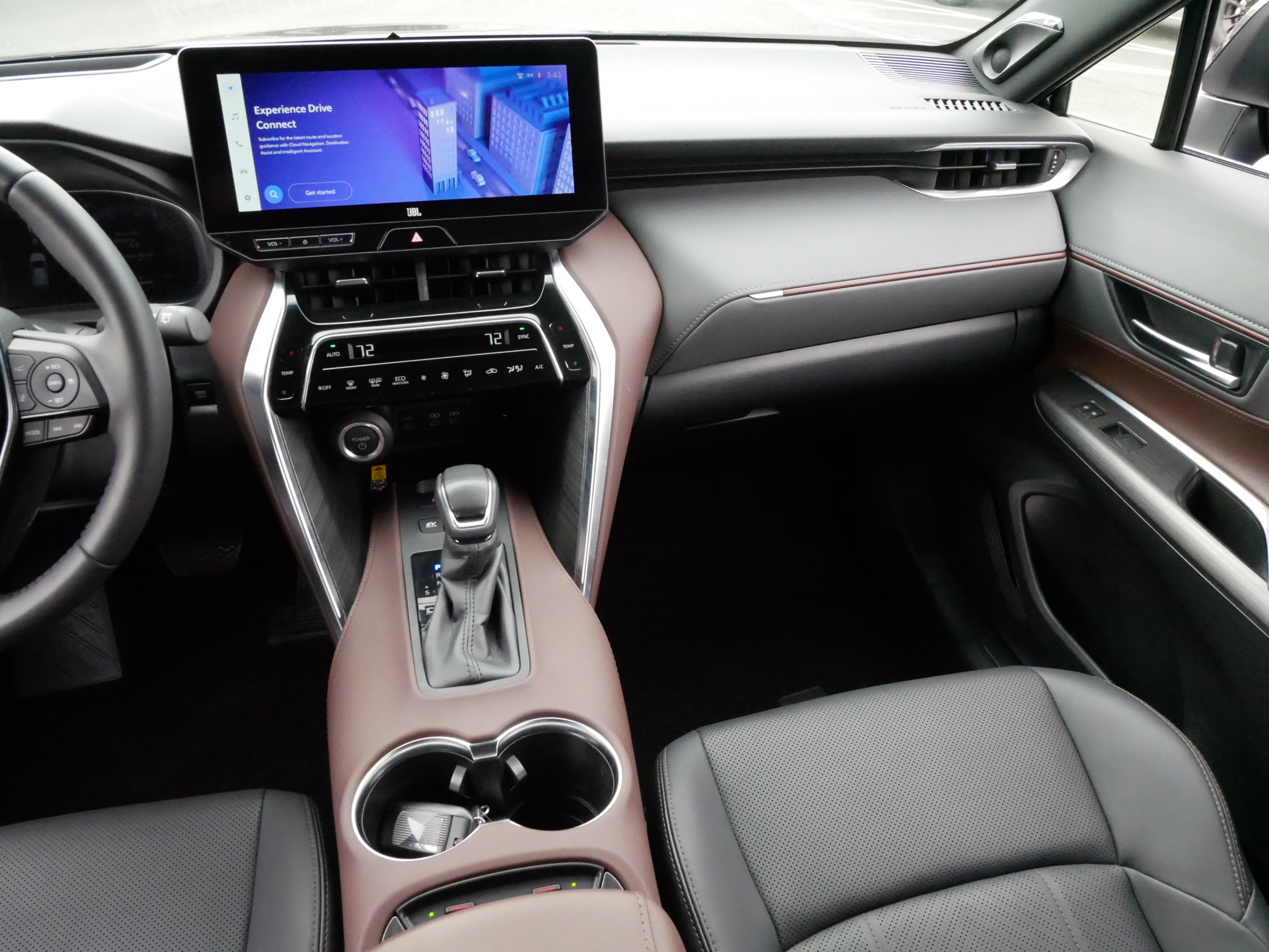 New 2024 Toyota Venza Limited image 11