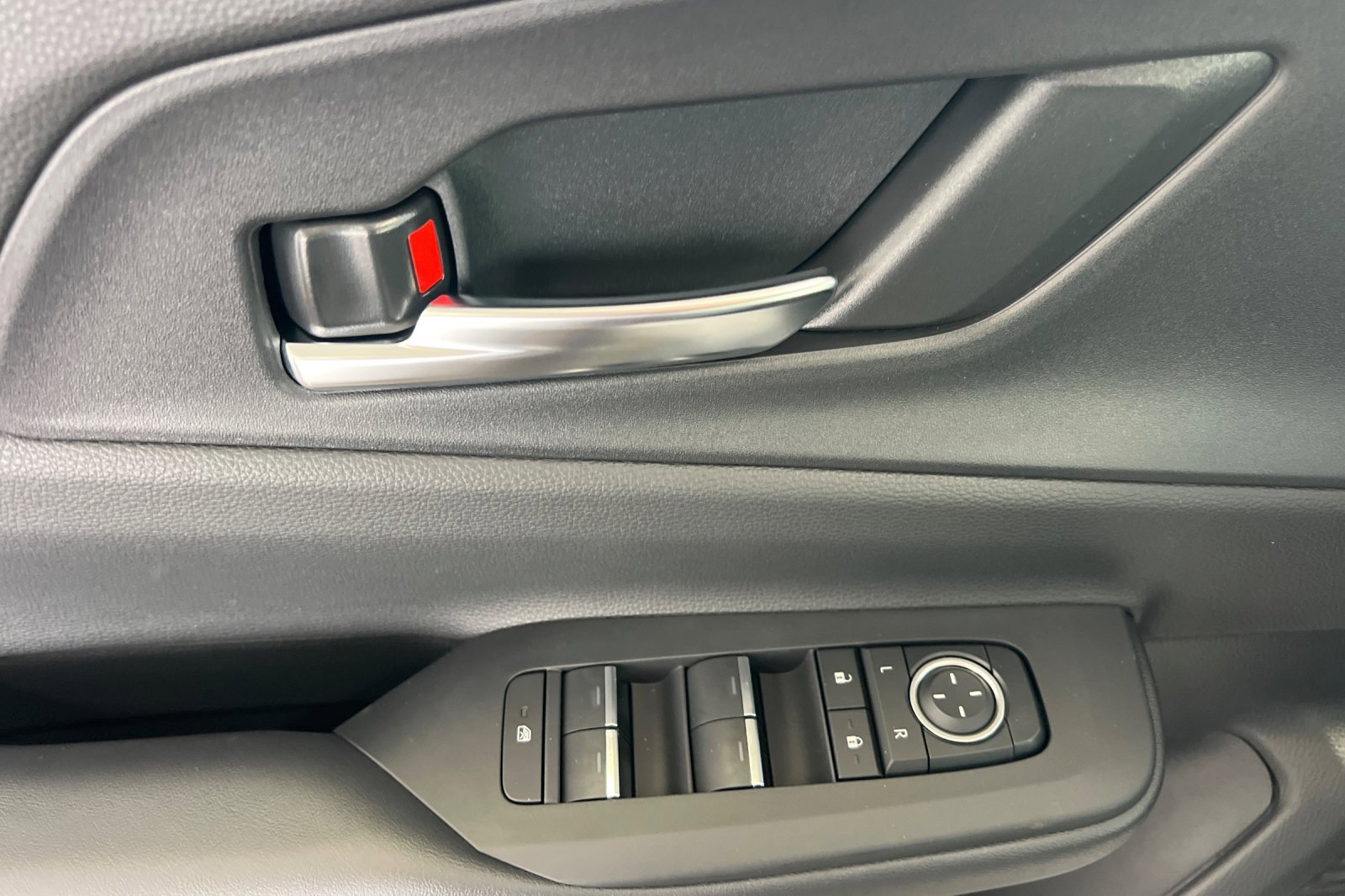 New 2026 Toyota Prius Plug-In Hybrid image 8