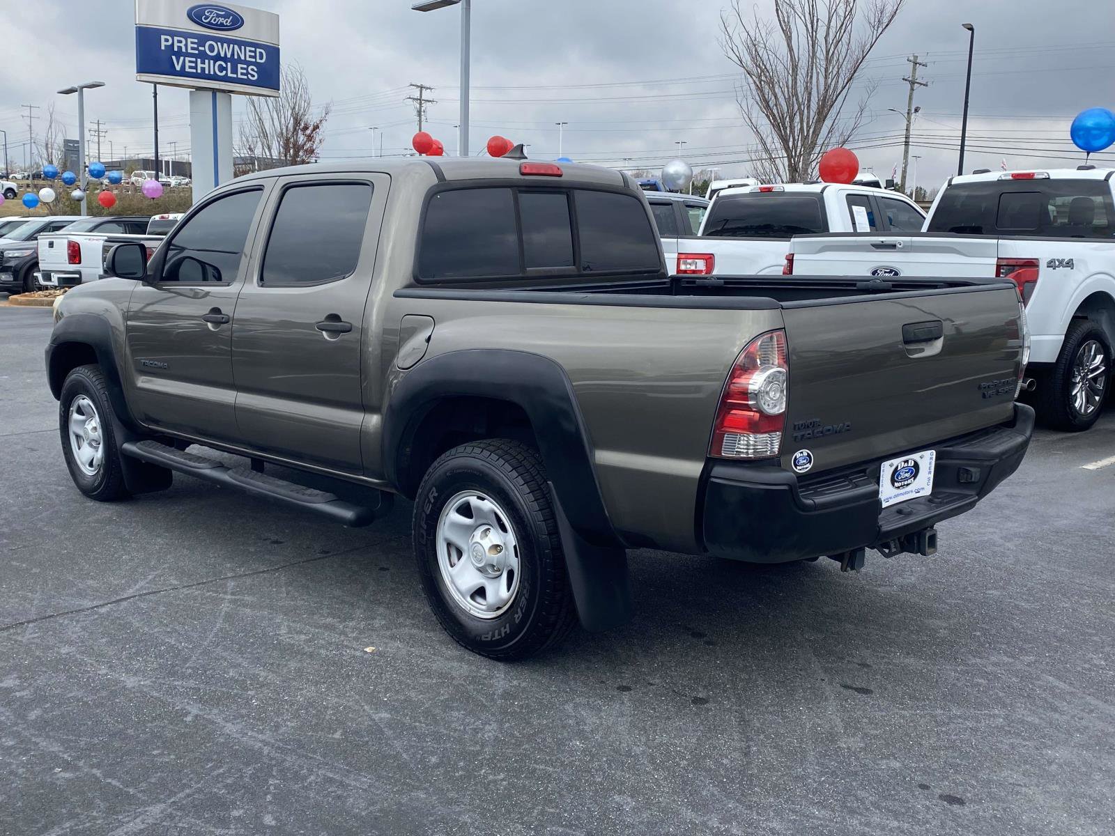 Used 2014 Toyota Tacoma PreRunner image 4