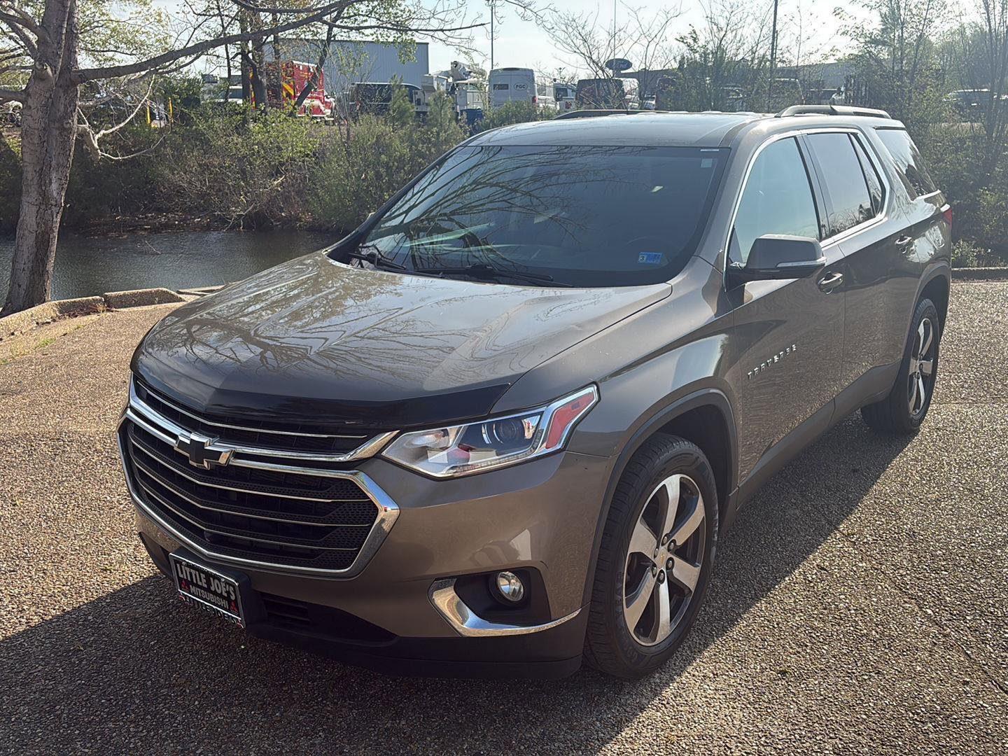Used 2020 Chevrolet Traverse LT w/ LT Premium Package image 12