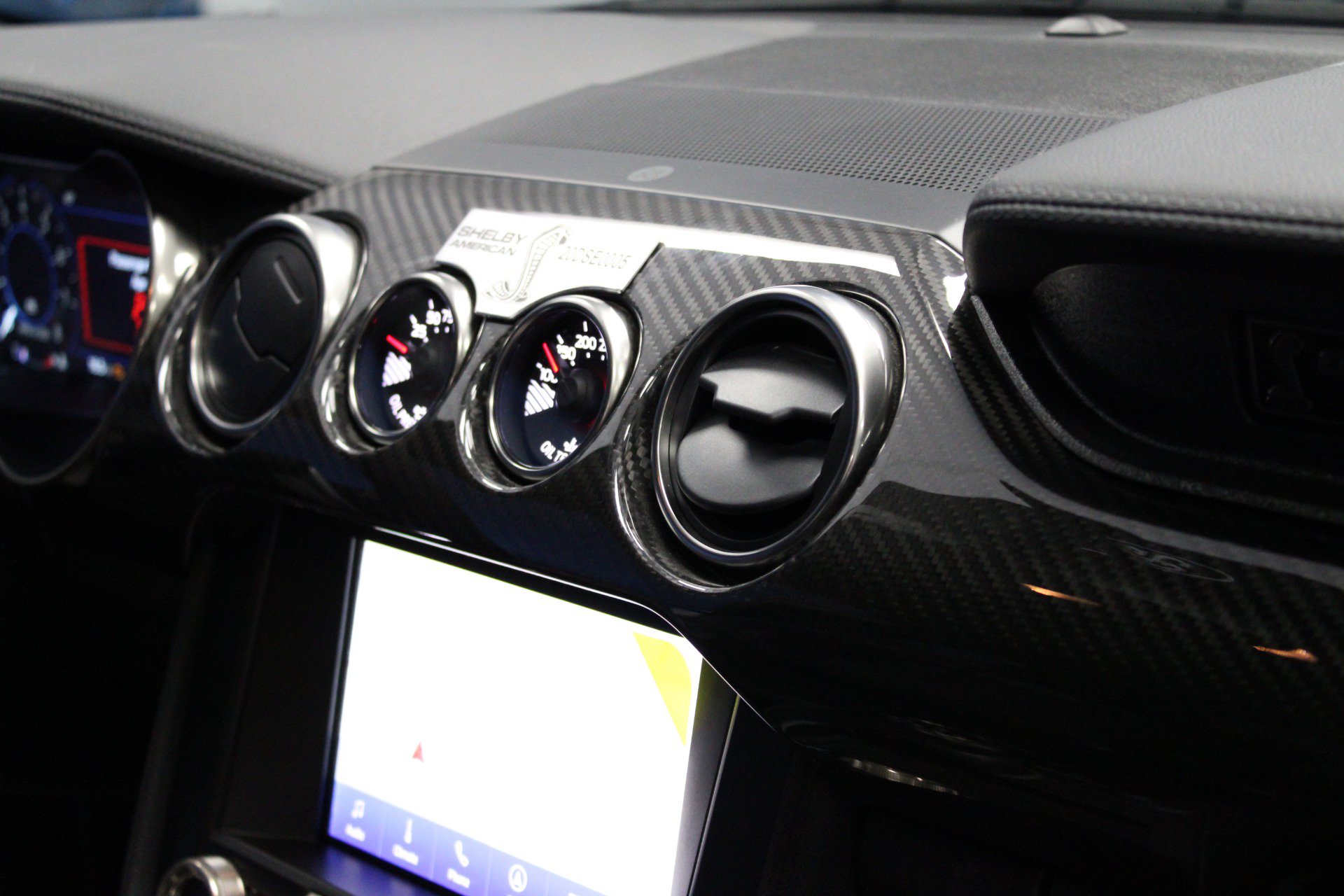 Used 2020 Ford Mustang Shelby GT500 w/ Technology Package RWD image 29