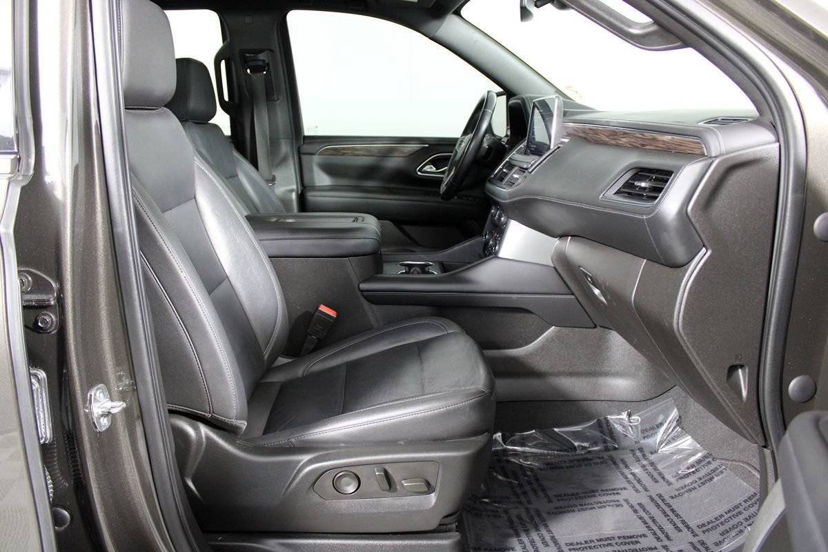Used 2021 Chevrolet Tahoe LT w/ Rear Media and Nav Package RWD image 29