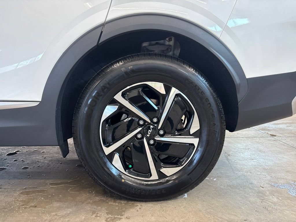 Certified 2023 Kia Sportage LX AWD/4WD image 28