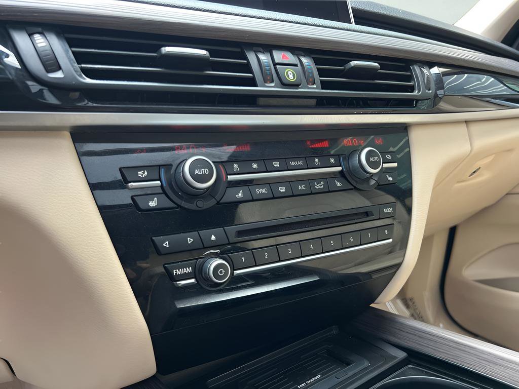 Used 2015 BMW X5 xDrive35d image 54