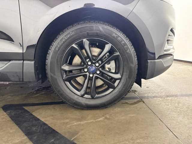 Used 2019 Ford Edge SEL w/ Equipment Group 201A AWD/4WD image 12