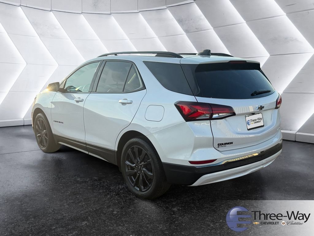 Certified 2023 Chevrolet Equinox RS image 3