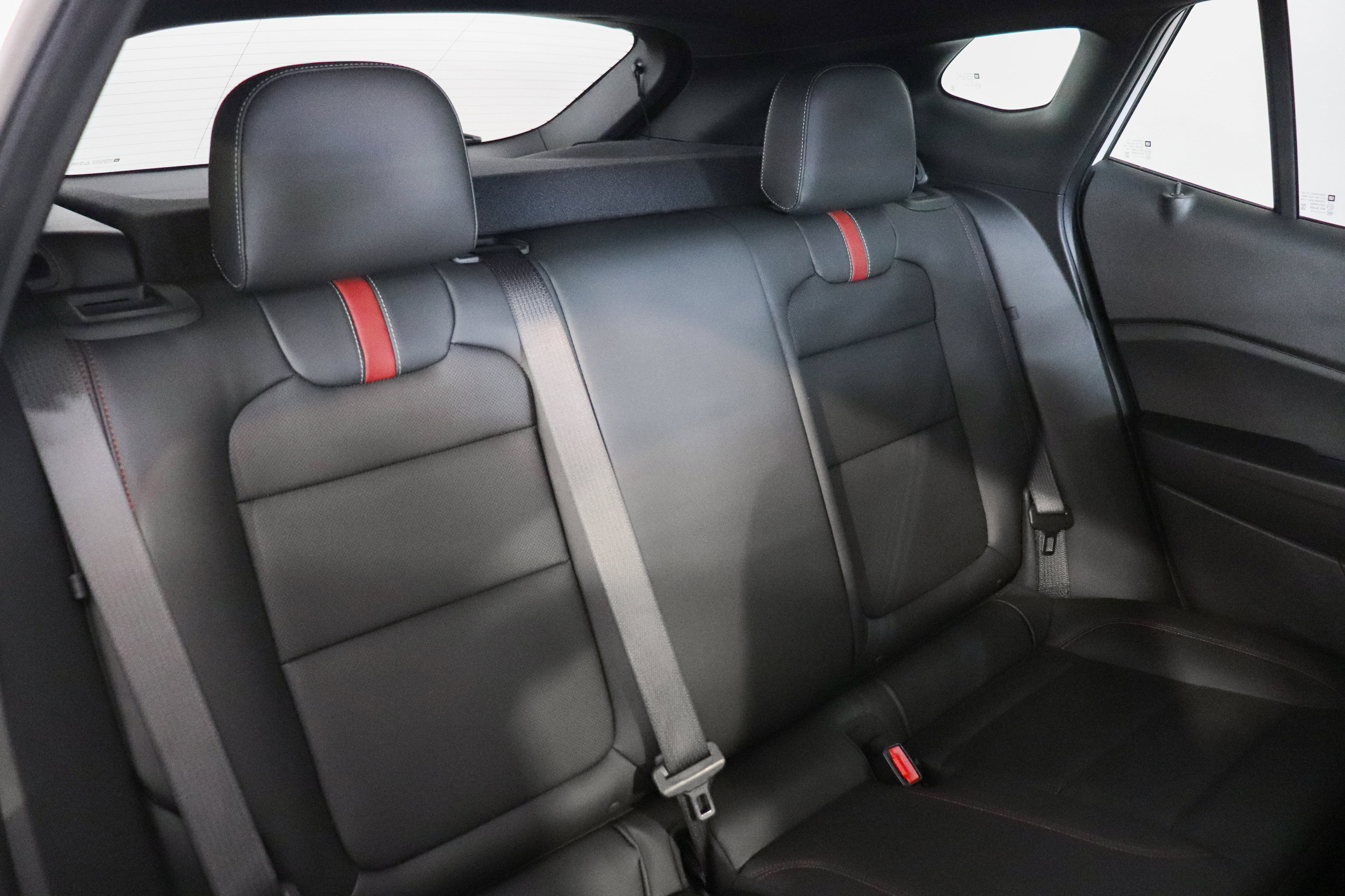 Used 2024 Chevrolet Trax RS w/ Sunroof Package image 22