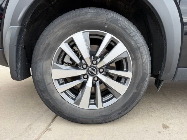 Used 2024 Nissan Pathfinder SL AWD/4WD image 9