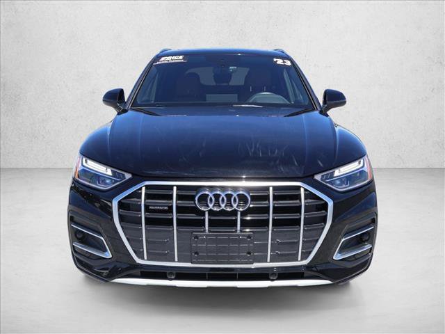 Used 2023 Audi Q5 2.0T Premium w/ Convenience Package AWD/4WD image 2