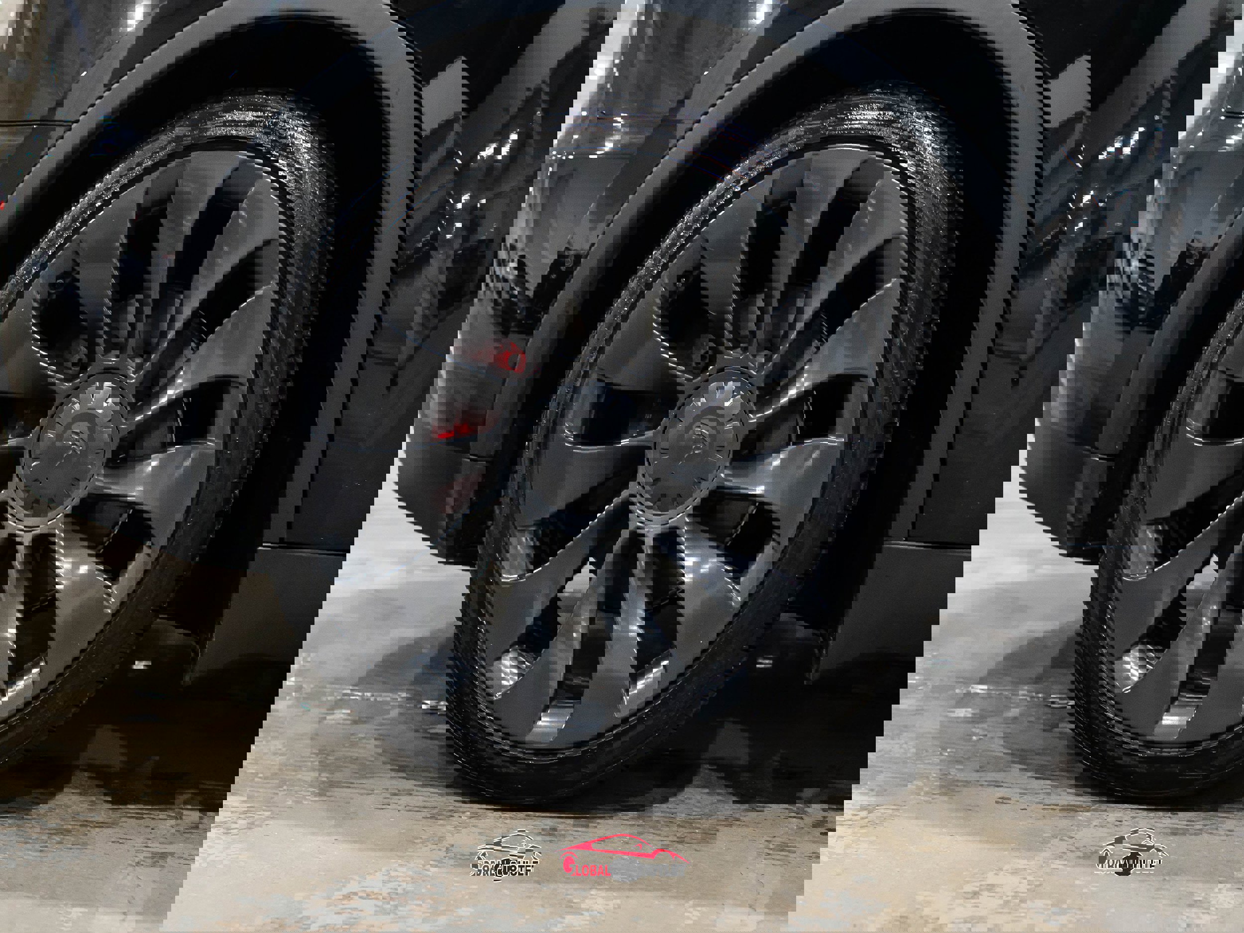 Used 2021 Tesla Model Y Performance image 11