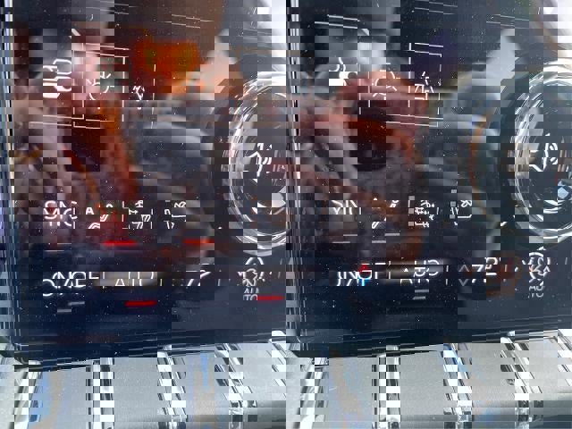 New 2026 GMC Terrain AT4 w/ Convenience Package III image 18