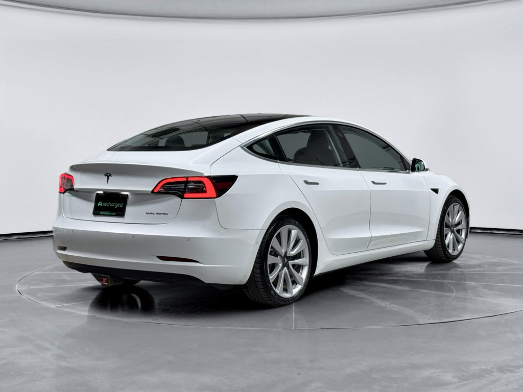 Used 2018 Tesla Model 3 Long Range image 3