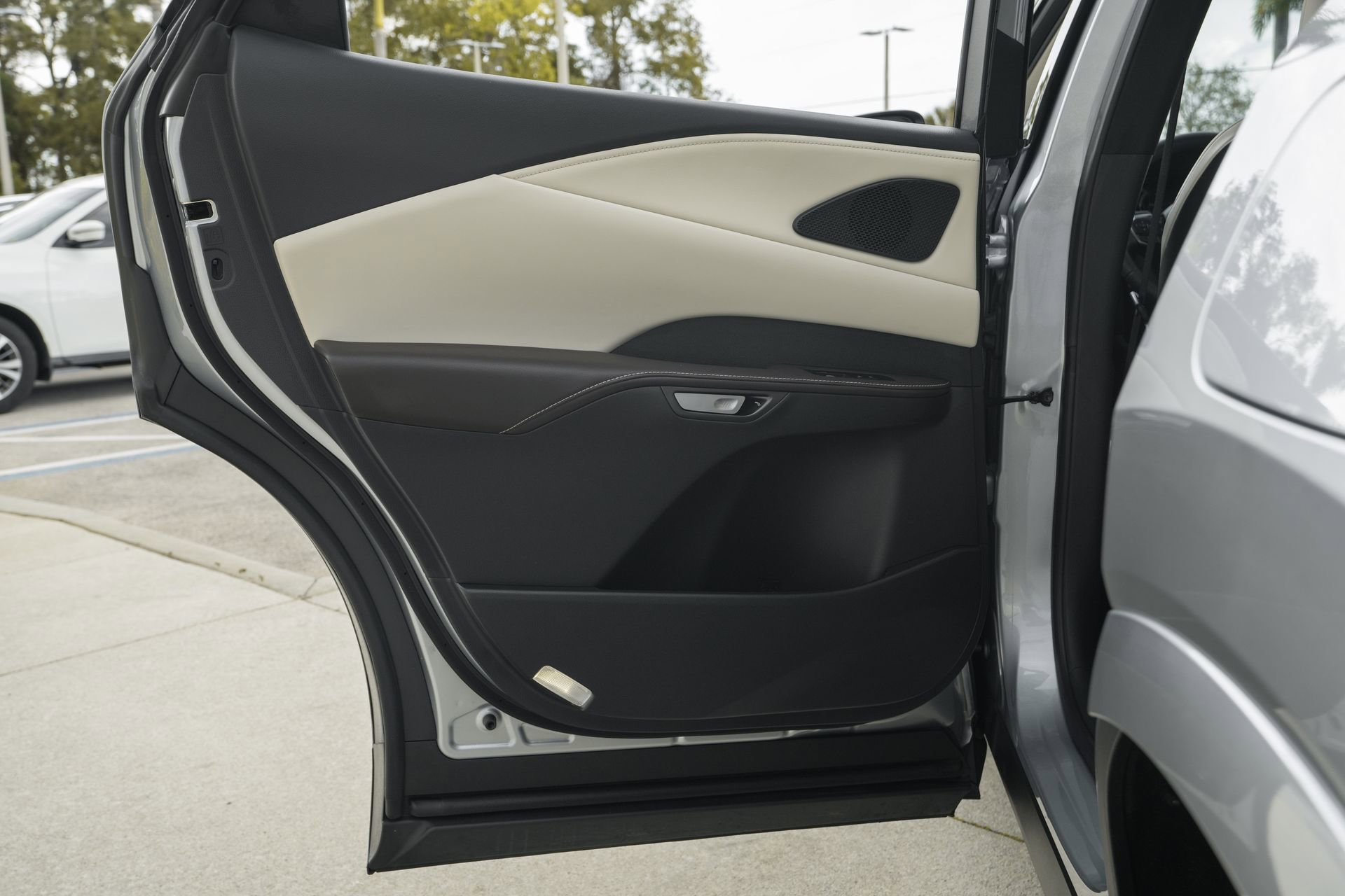 Used 2024 Lexus RX 350 FWD w/ Technology Package image 33