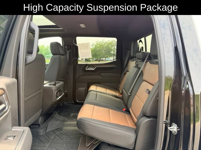 Certified 2025 Chevrolet Silverado 1500 High Country AWD/4WD image 9