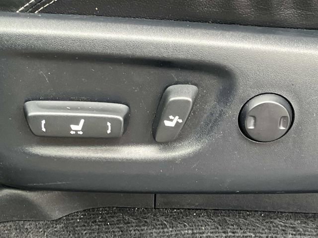 Used 2017 Toyota 4Runner Limited AWD/4WD image 32