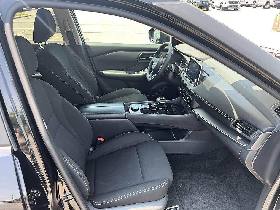 Certified 2024 Nissan Rogue S AWD/4WD image 17