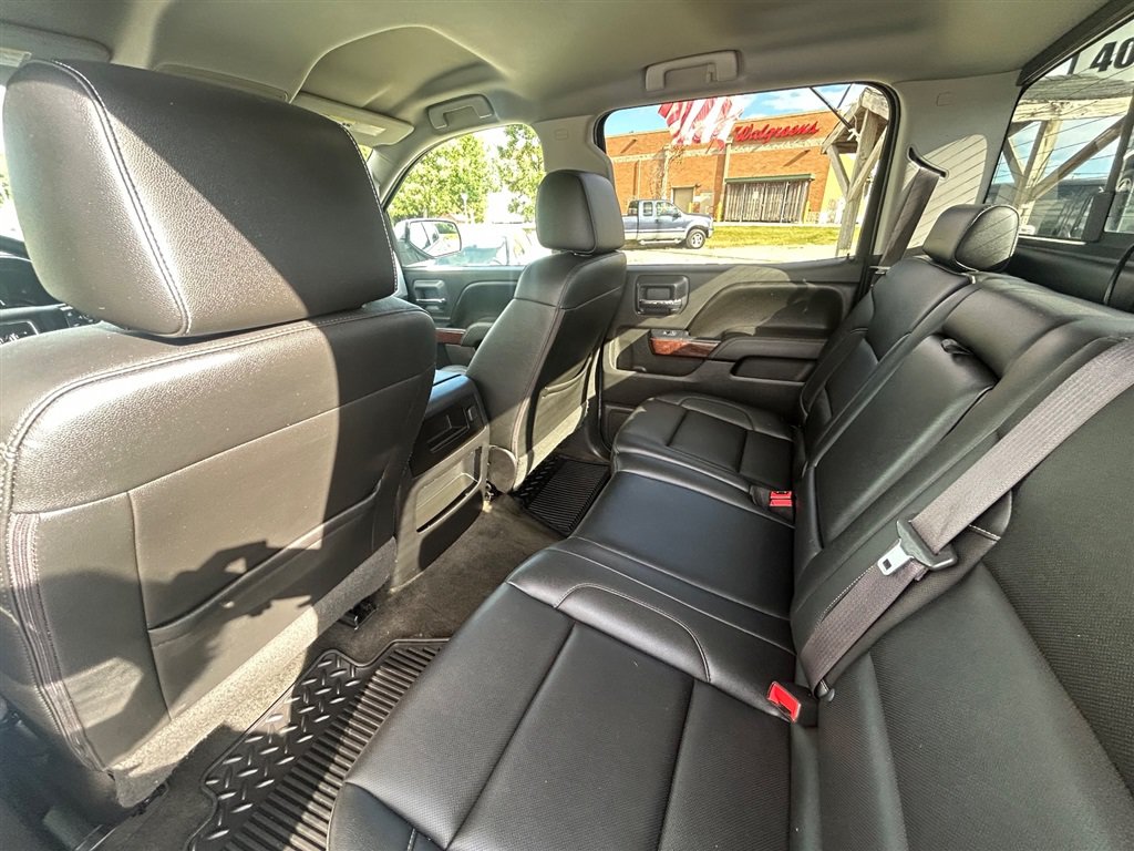 Used 2016 GMC Sierra 1500 SLT w/ Enhanced Driver Alert Package AWD/4WD image 17