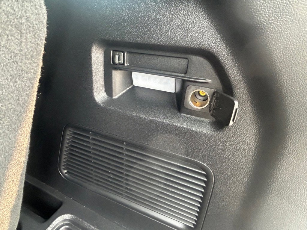 Used 2022 Ford Explorer XLT AWD/4WD image 28