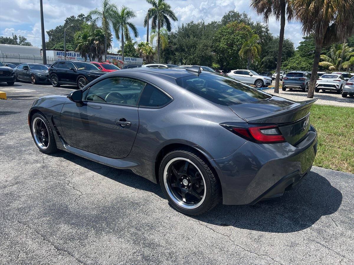 Used 2022 Toyota GR86 Premium w/ ALL Weather Mat Package (TMS) RWD image 7