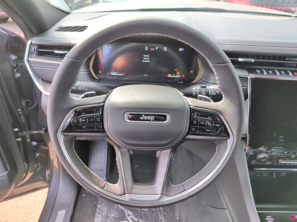 New 2025 Jeep Grand Cherokee L Overland image 23