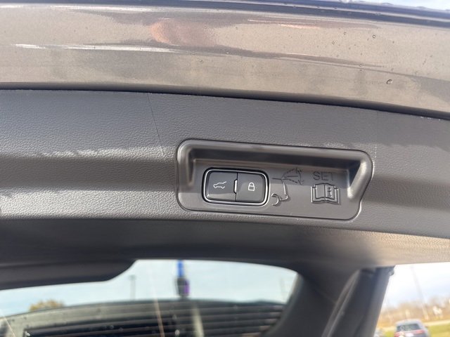 New 2026 Ford Explorer ST-Line w/ ST-Line Street Pack image 13