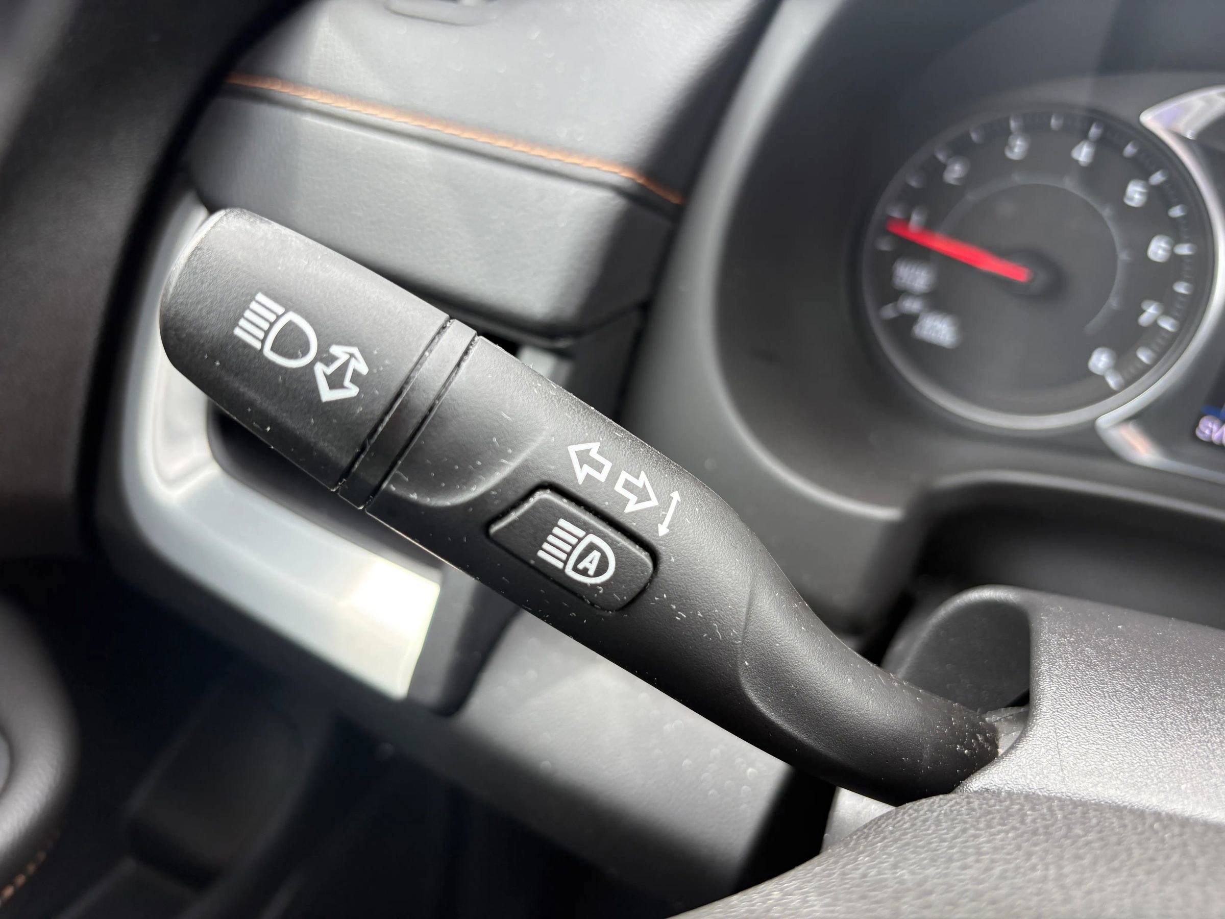 Used 2020 GMC Terrain SLE w/ Driver Convenience Package image 28