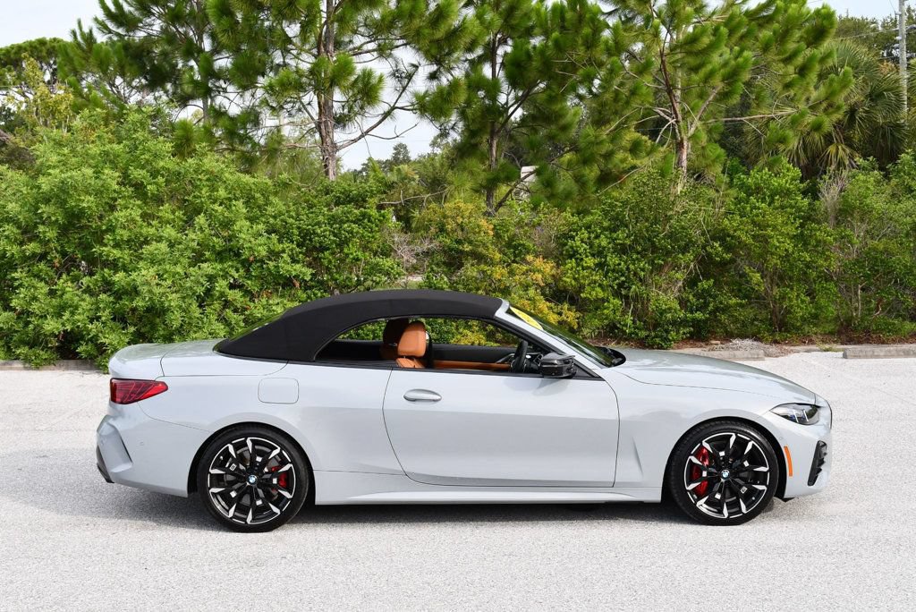Used 2026 BMW M440i Convertible w/ Premium Package RWD image 52