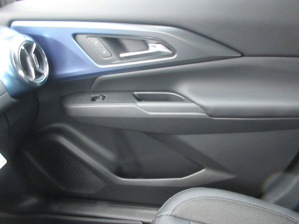 New 2026 Chevrolet Equinox EV LT AWD/4WD image 31