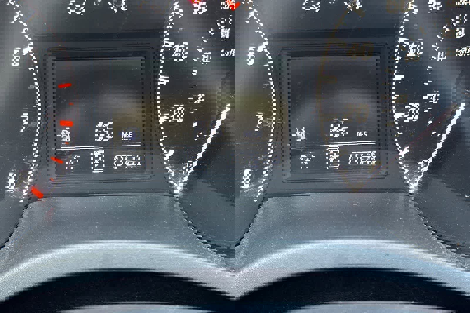 Used 2016 Nissan Sentra S image 24