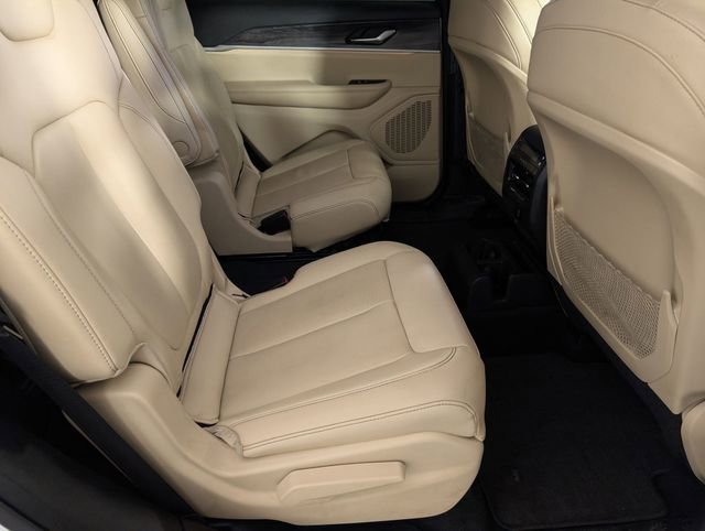 Certified 2023 Jeep Grand Cherokee L Limited AWD/4WD image 32