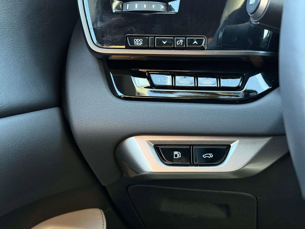 Used 2023 Lexus RX 350 Premium image 22