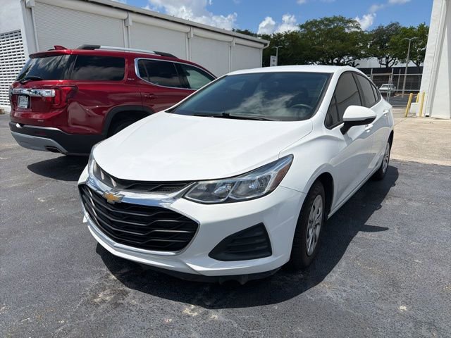 Used 2019 Chevrolet Cruze LS FWD image 3