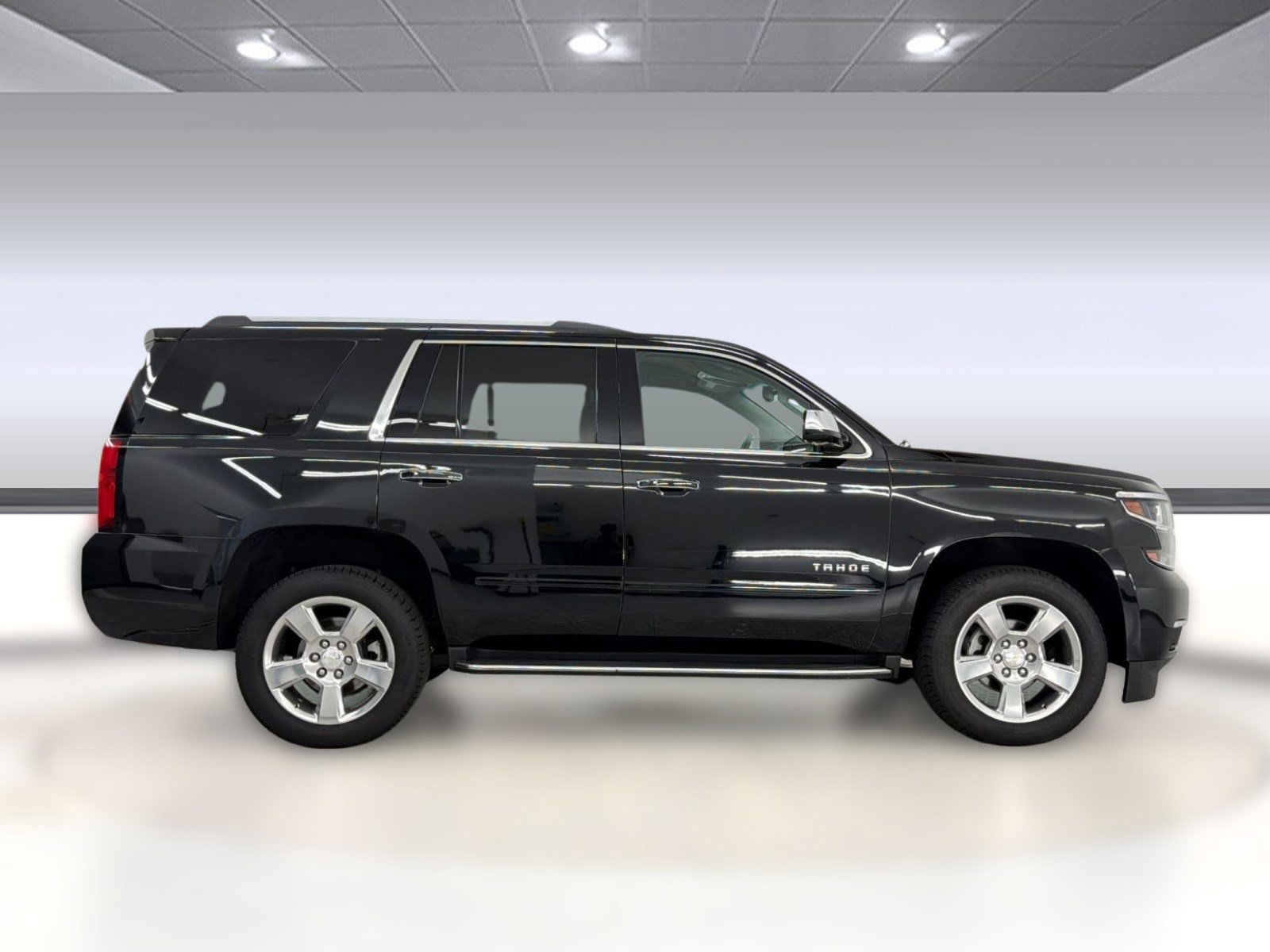 Used 2019 Chevrolet Tahoe Premier RWD image 8