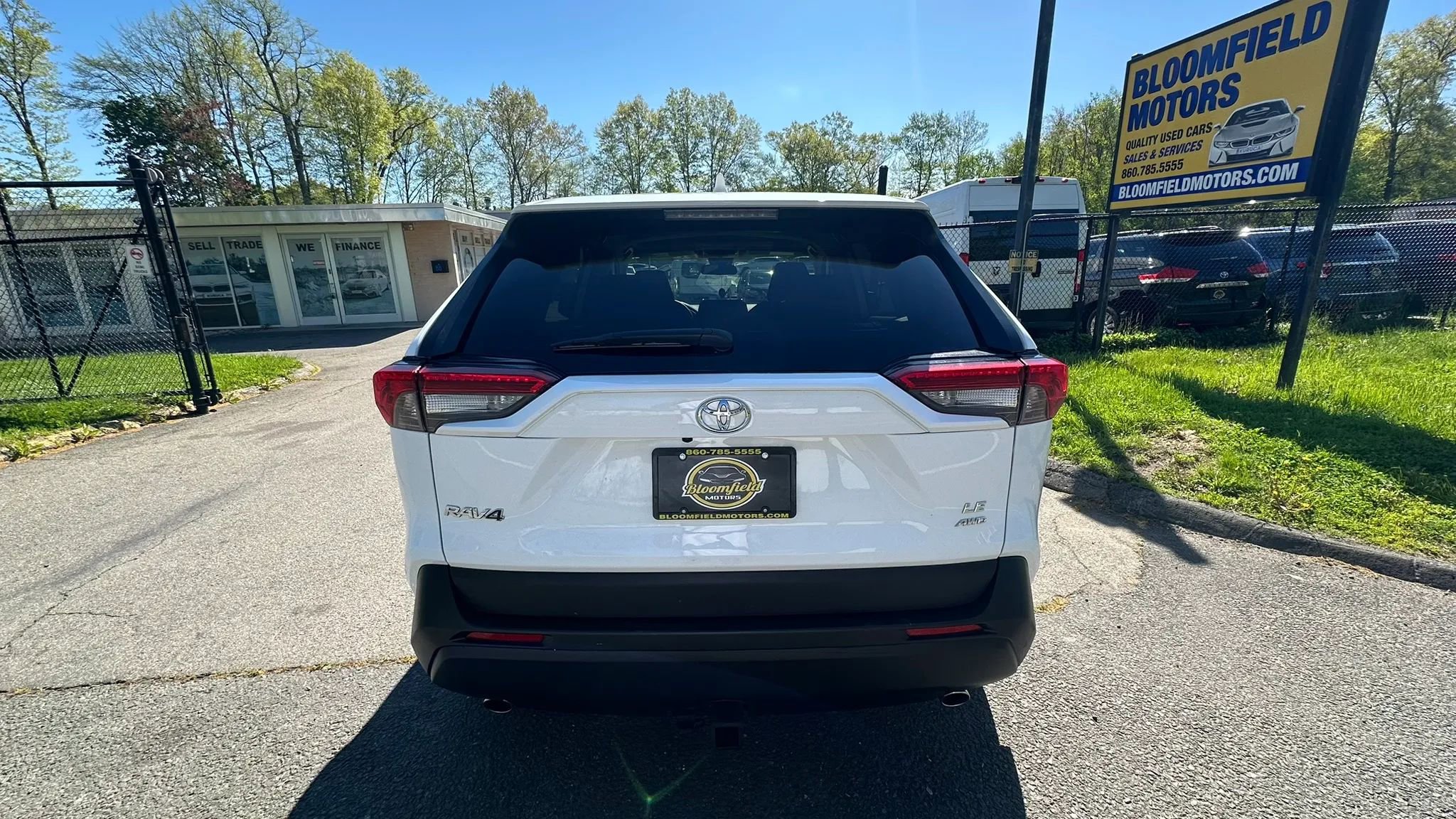 Used 2023 Toyota RAV4 LE AWD/4WD image 6
