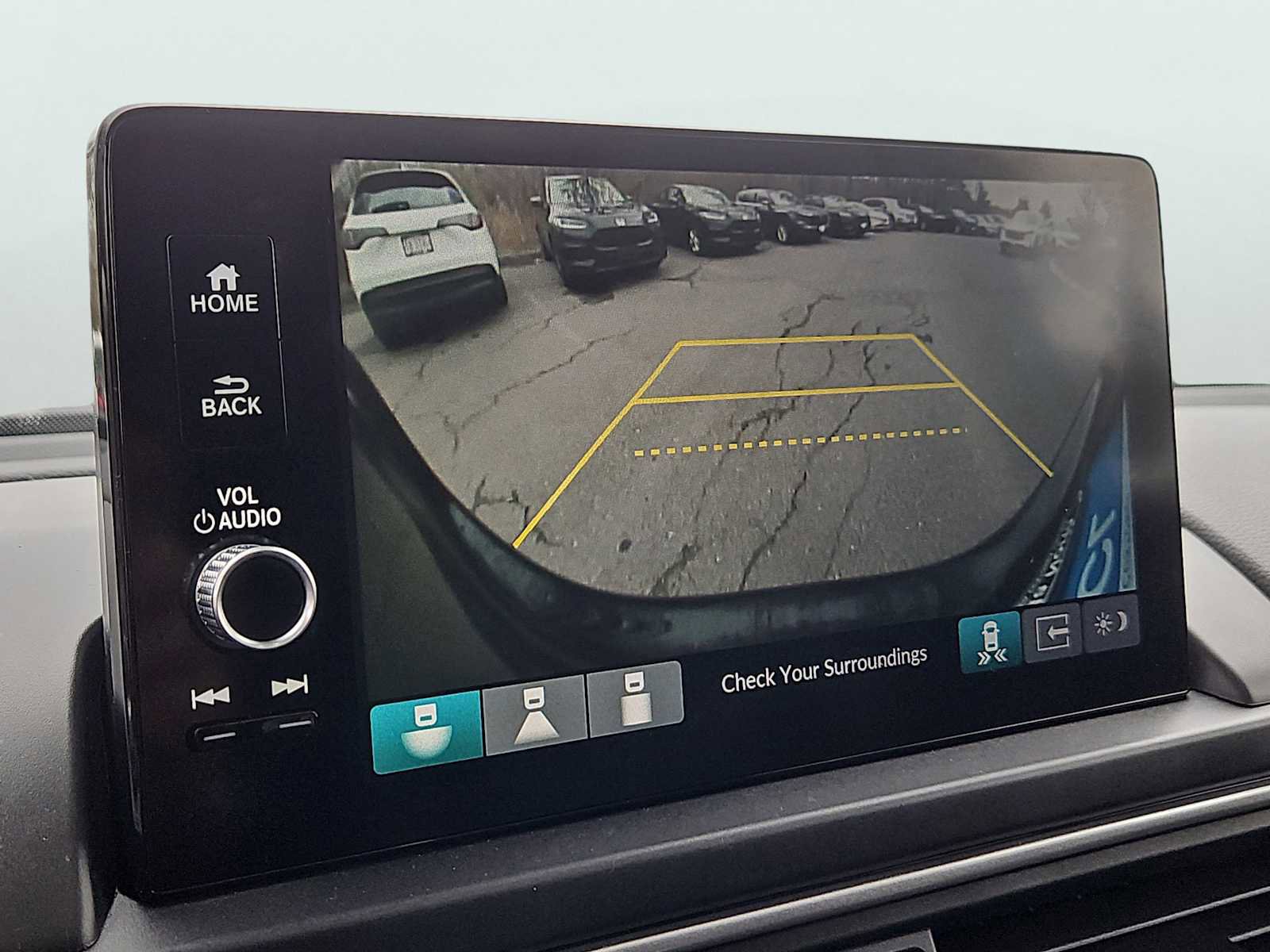 Used 2023 Honda Pilot Touring image 16