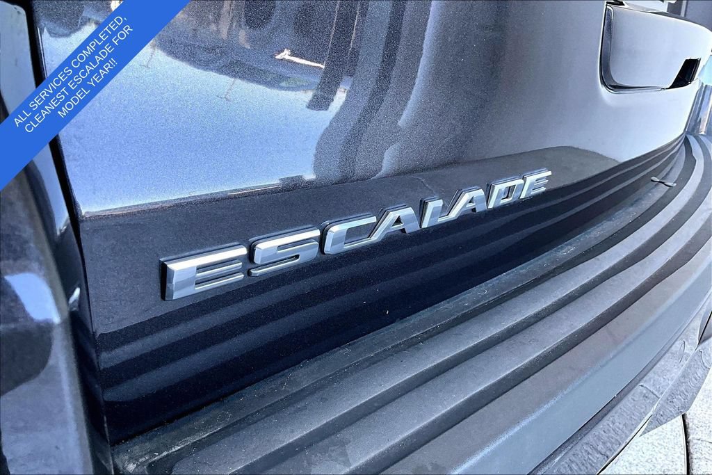 Used 2017 Cadillac Escalade Premium Luxury AWD/4WD image 40
