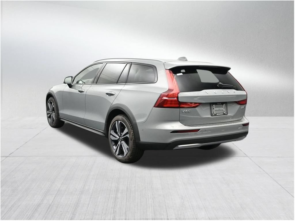 New 2026 Volvo V60 B5 Cross Country Plus w/ Protection Package Premier AWD/4WD image 3