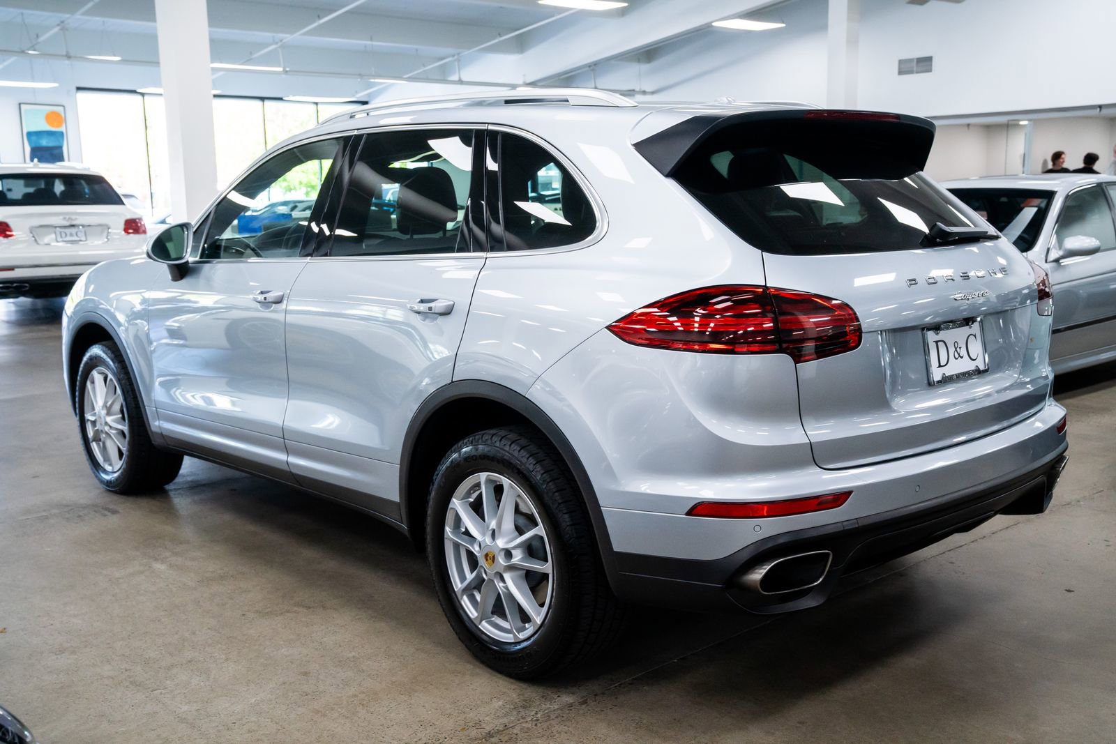 Used 2016 Porsche Cayenne AWD/4WD image 4