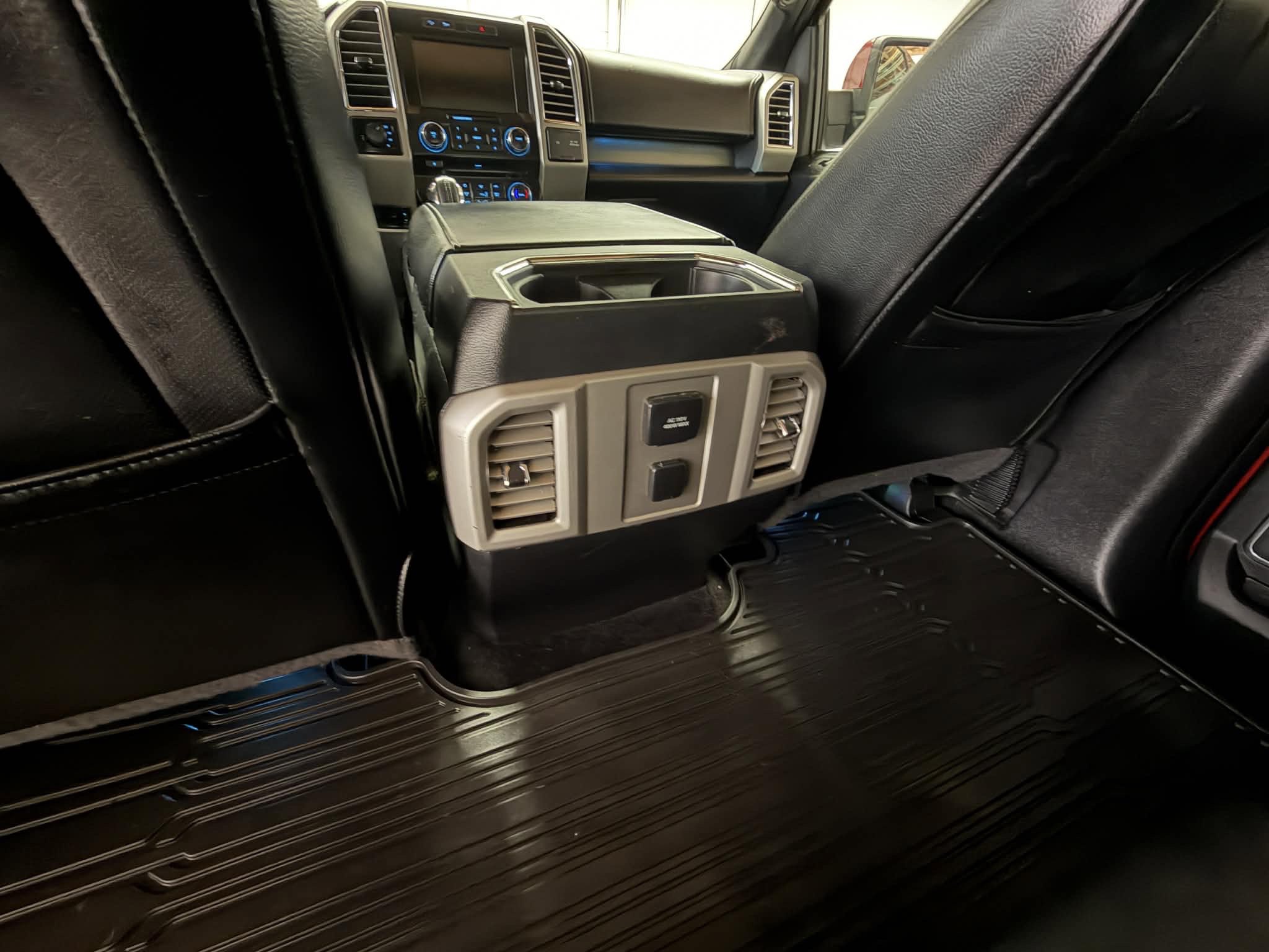 Used 2015 Ford F150 Lariat AWD/4WD image 23